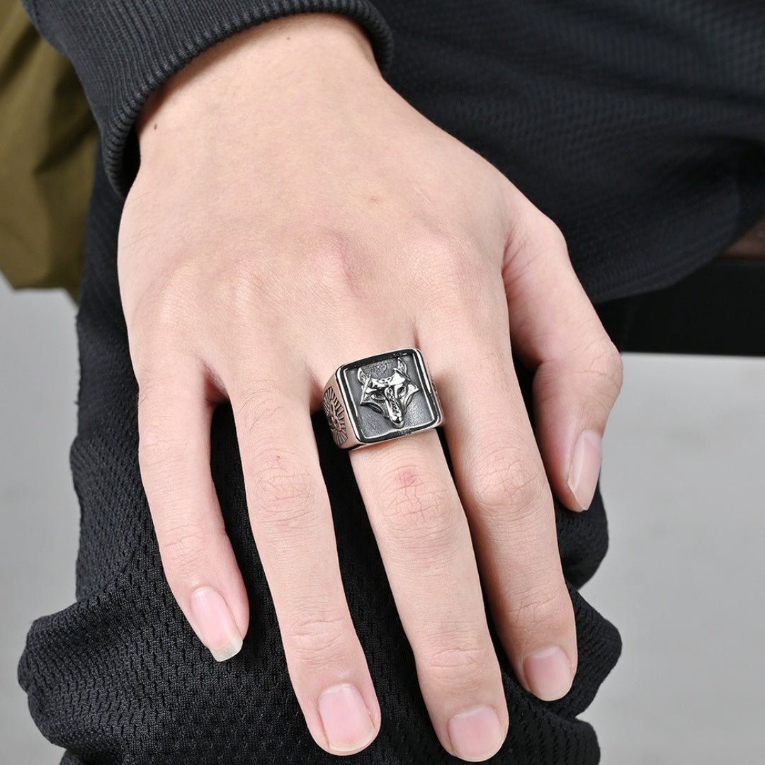 Bague Homme Acier Loup : Cadeau Symbolique Force et Loyauté - Biloria