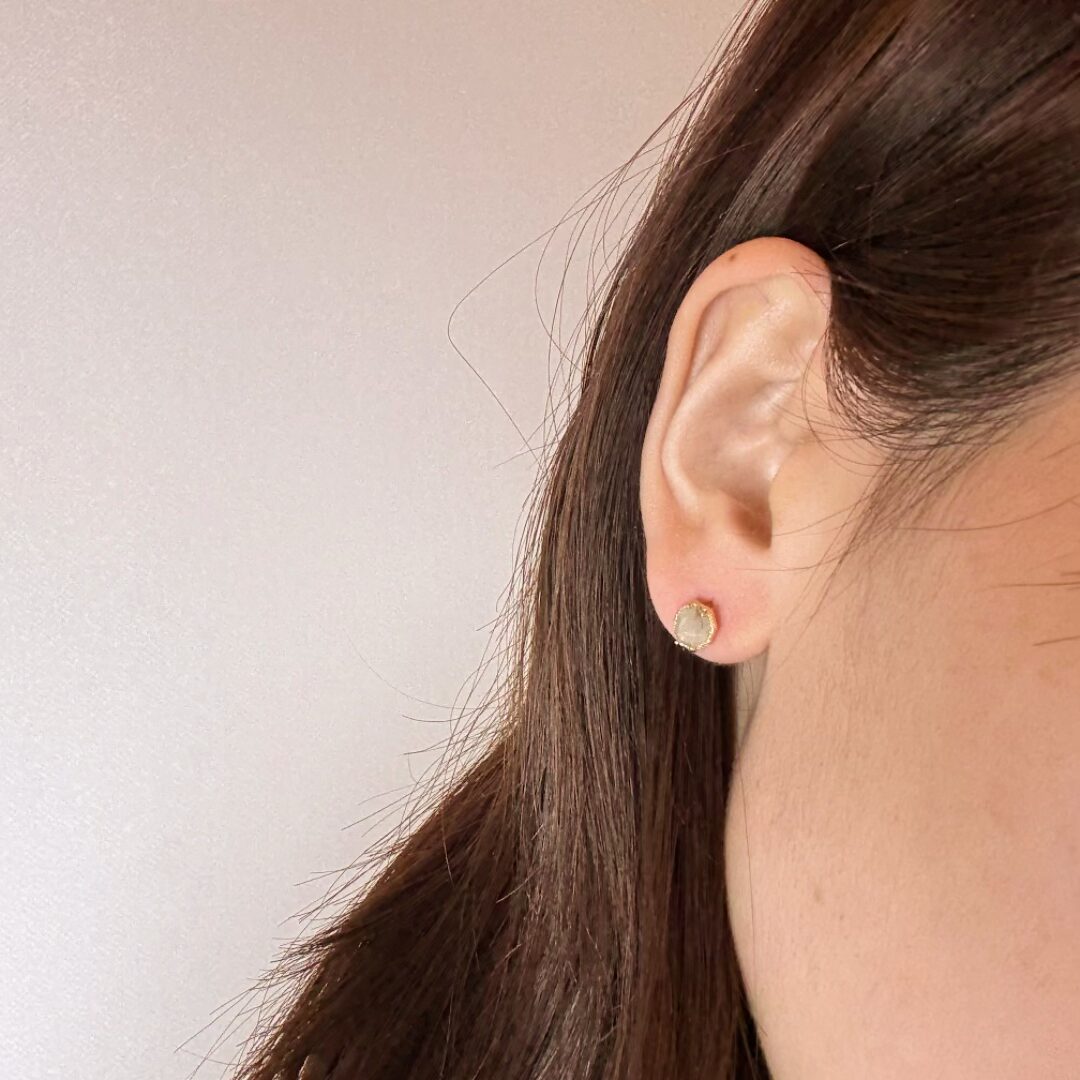 Boucles d'Oreilles Labradorite Argent Plaqué Or – Éclat Protecteur - Biloria