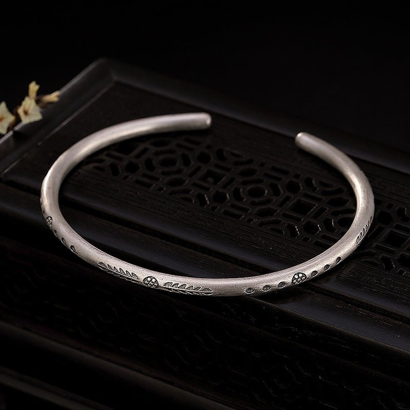 Bracelet Tibétain Trio : Symbole de Résilience et Pierre de Lave - Biloria