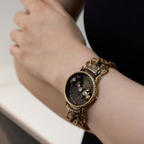 Bracelet Vintage Zircon Roi Grenouille pour une Touche Royale - Biloria