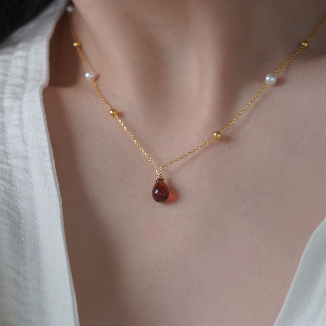 Collier Perles Grenat Argent Plaqué Or 14K - Cadeau Passion - Biloria