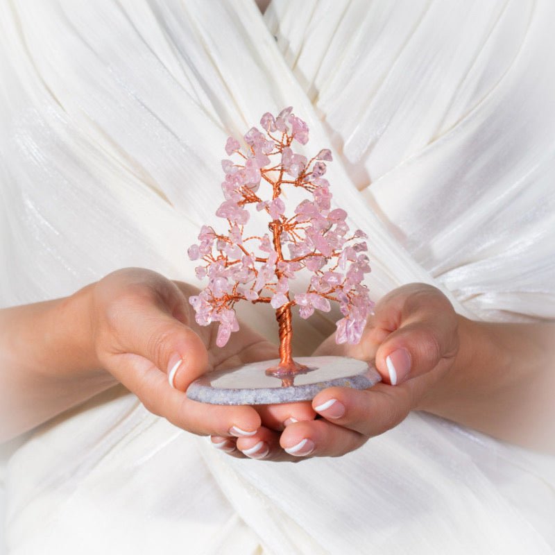 Porter l'Amour au Quotidien avec l'Arbre de Vie en Quartz Rose - Biloria